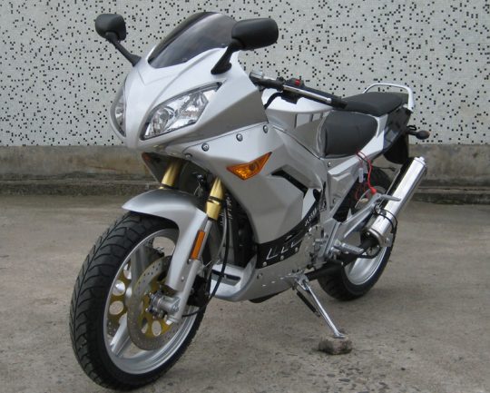 Roketa MC-113 Sport Motorbike Silver