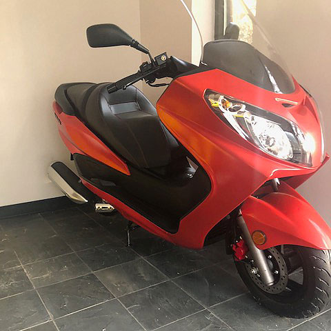 St. Moritz Linhai Ready-to-Ride – Extreme-Scooters